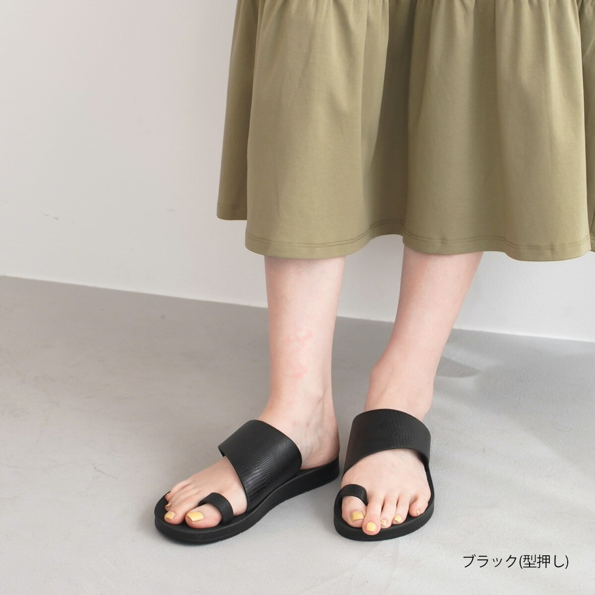 サムリングフラットサンダルトングサンダル