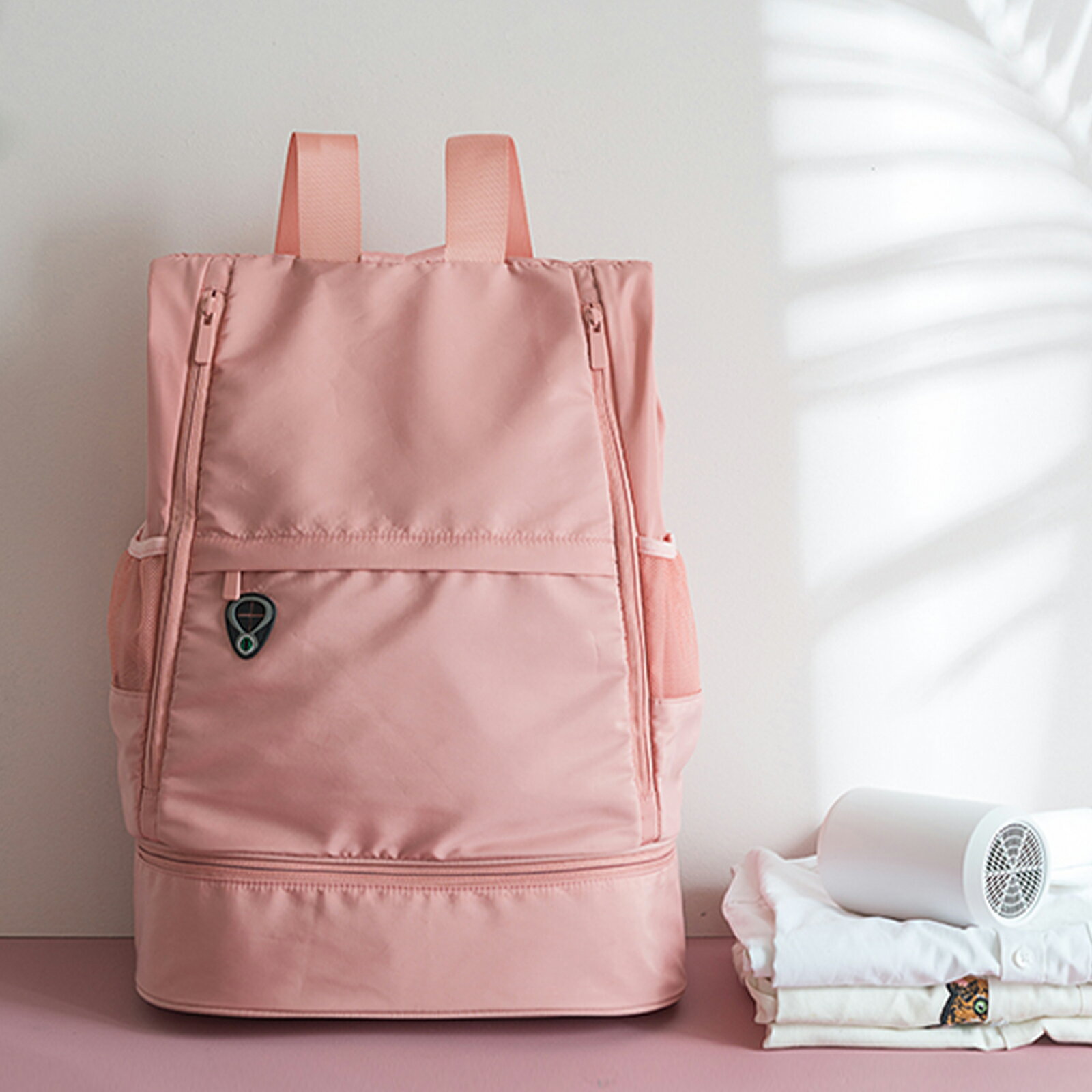 【1000円OFFクーポン付】AshleyExpressヨガマットバッグリュックプールバッグ乾湿分離ヨガバッグトレーニングバッグヨガリュック防水スイミングバッグ軽いシューズ収納大容量運動手提げヨガマット旅行ヨガピラティスバッグジムスポーツ