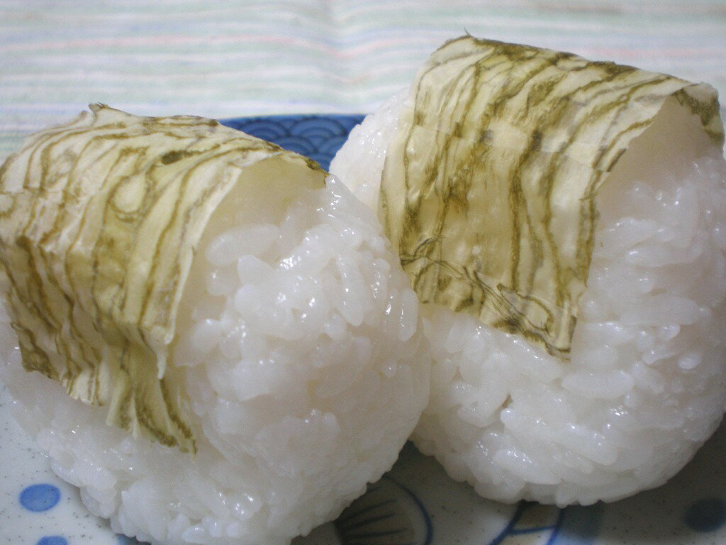 おにぎり・お弁当に!!簡単、便利でとってもおいしくヘルシー「巻き巻きこんぶ」