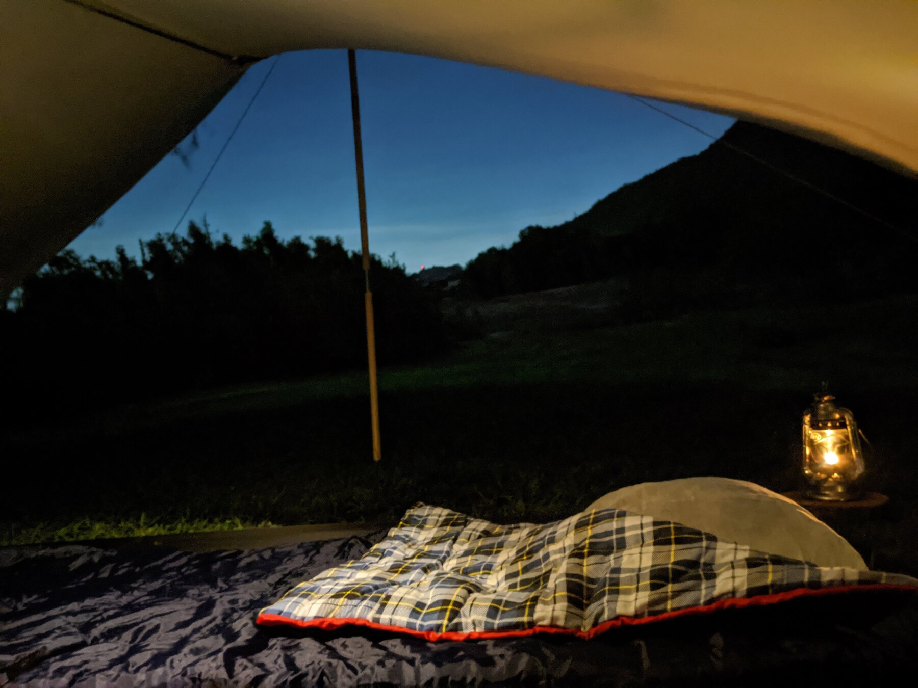 Mozambique(モザンビーク)寝袋シュラフ洗えるコンパクト封筒型キャンプ2人用連結車中泊防災用丸洗い綿フランネル