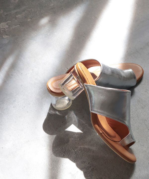 2021春夏新作/親指トングのクリアヒールサンダル