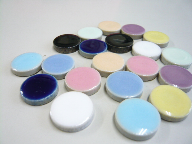 ※100gずつの量り売りです※ ※100gずつの量り売りです※色々な色がほしい方へコロンと可愛い♪丸いタイル MIX ※100gずつの量り売りです※ ※100gずつの量り売りです※色々な色がほしい方へコロンと可愛い♪丸いタイル MIX